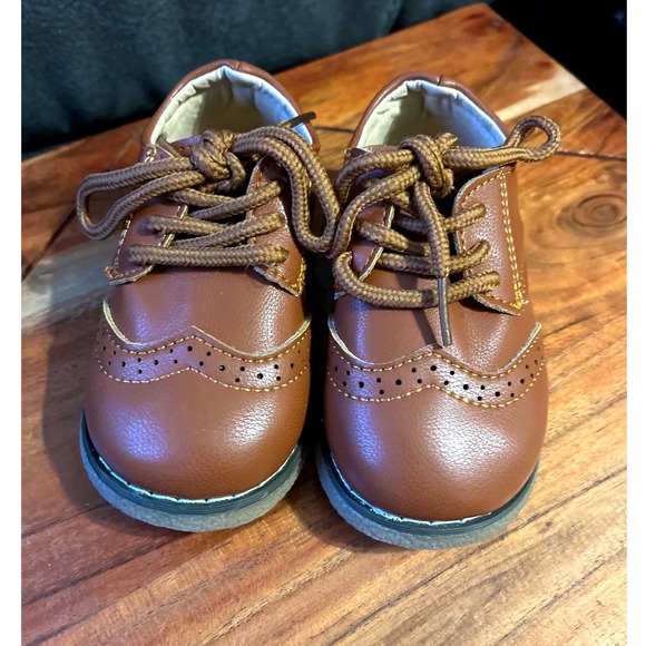 Meckior Kids Brown Leather Lace Up Wingtip Dress Shoes - Size 22 EU/US 6 Toddler - Picture 1 of 10